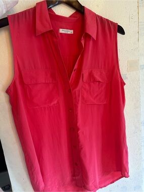 Equipment Sleeveless Button-Front Blouse in Vibrant salmon pink